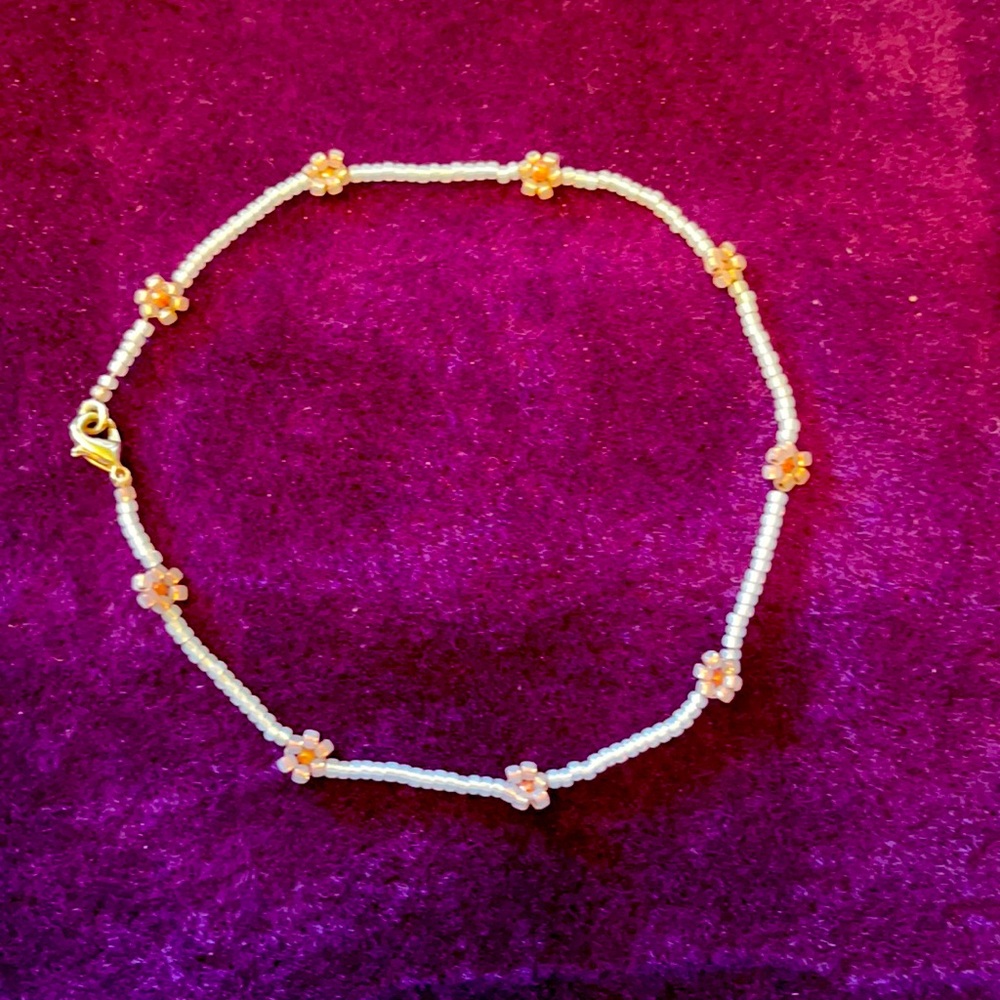 Ankle bracelet.